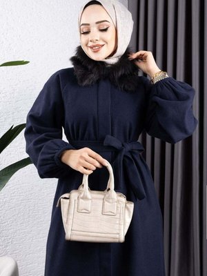 Kürk Detaylı Kaşe Manto