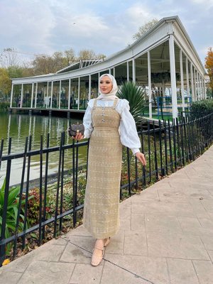 Düğme Detaylı Jile Elbise