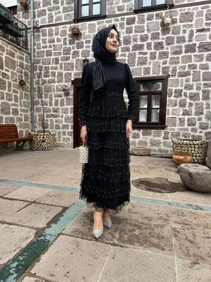 İnci İşleme Kat Tül Elbise İnci İşleme Kat Tül Elbise