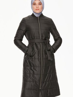 Bilekleri Ribanalı Kapitone Manto Siyah Bilekleri Ribanalı Kapitone Manto Siyah