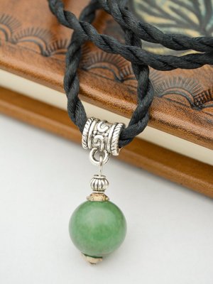 Çok Renkli Aventurin Taşlı Kolye