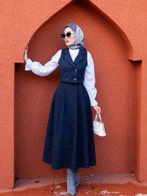 Kruvaze Yelekli Tüvit Etekli Takım Laci