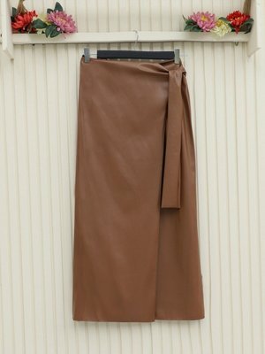 Yan Bağlamalı Önü Çift Katlı Deri Etek