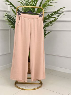 Harika Kalıbıyla Beli Lastikli Ayrobin Pantolon