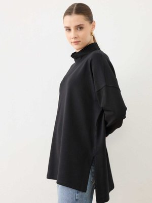 Yüksek Yaka Yırtmaçlı Sweatshırt Siyah