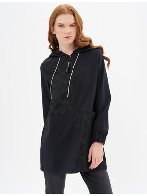 Kapüşonlu Sweatshirt Siyah Kapüşonlu Sweatshirt Siyah