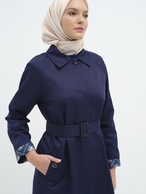 Reglan Duble Kollu Kemerli Trençkot İndigo Reglan Duble Kollu Kemerli Trençkot İndigo