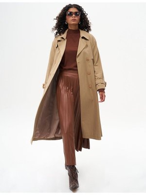 Apolet Detaylı Kuşaklı Kap Bej Apolet Detaylı Kuşaklı Kap Bej