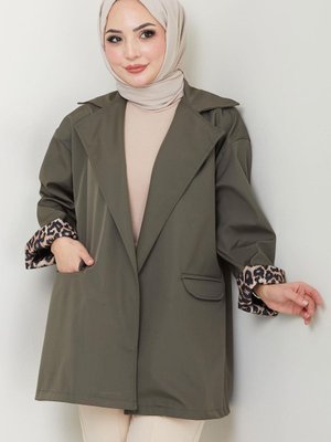 Leopar Detaylı Oversize Bondit Ceket Haki Leopar Detaylı Oversize Bondit Ceket Haki