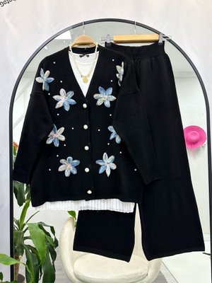 Çiçekli Triko Takım