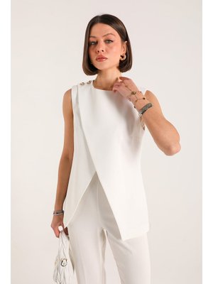 Ekru Düğme Detaylı Krep Yelek