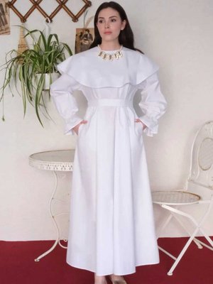 Beyaz Geniş Yakalı Marul Kol Elbise