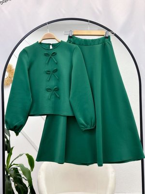 Fiyonklu Etekli Takım