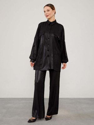 Siyah Kendinden Desenli Jakarlı Takım