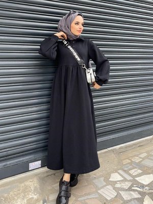 Önden Düğmeli Üç Iplik Elbise Siyah Önden Düğmeli Üç Iplik Elbise Siyah