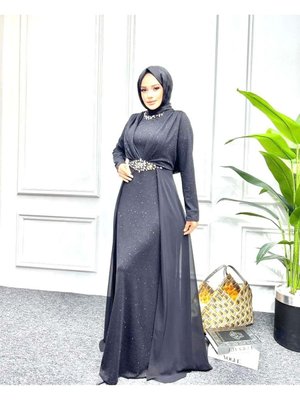 Abiye Elbise Omuz Ve Bel Taş Işlemeli Arkası Şifon Gri Abiye Elbise Omuz Ve Bel Taş Işlemeli Arkası Şifon Gri