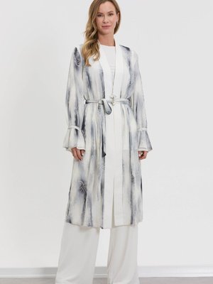 Melidia Üçlü Takım