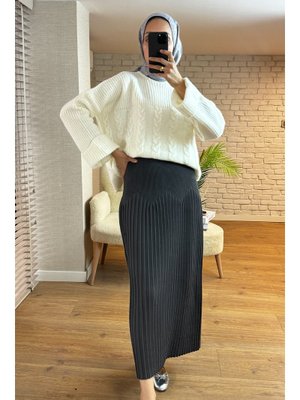 Gri Plise Detaylı Triko Etek