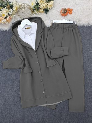 Kapüşonlu Kapaklı Cepli Pantolonlu Takım