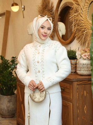 İncili Taş Detaylı Sakallı Triko Hırka Bluz