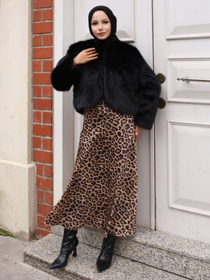 Siyah Yakasız Kürk Ceket