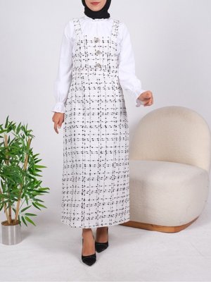 Beli Korsajlı Önü Düğme Detaylı Salopet Beli Korsajlı Önü Düğme Detaylı Salopet