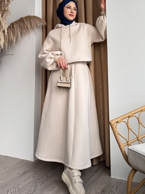 Balon Kol Sweat Etekli Krem Takım Balon Kol Sweat Etekli Krem Takım