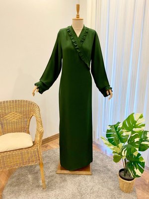 Fırfır Detay Yeşil Namaz Elbisesi