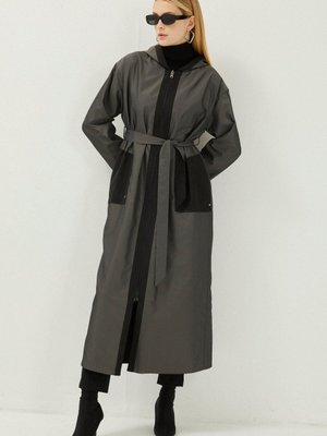 Kapüşonlu Fermuar Kapamalı Siyah Giy Çık Kapüşonlu Fermuar Kapamalı Siyah Giy Çık