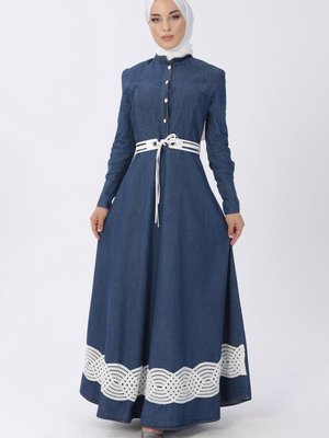 Koyu Mavi Dantel Detaylı Kot Elbise