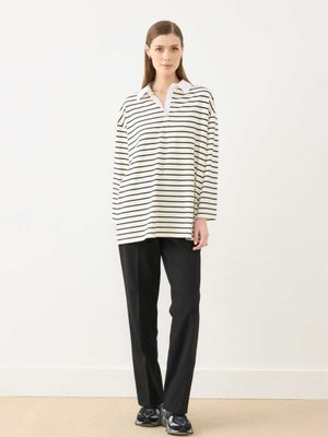 Yakalı Sweatshırt Ekru Siyah Çizgili