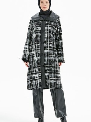 Ekose Keçe Giy Çık Siyah Ekose Keçe Giy Çık Siyah