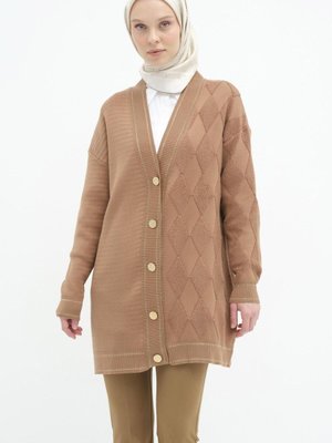 Çerçeve Detaylı Triko Hırka Camel