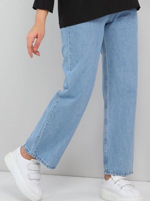 Açık Mavi Bol Paça Kot Pantolon Açık Mavi Bol Paça Kot Pantolon