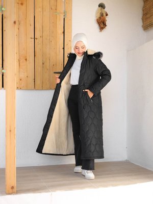 Kadın Tam Kürklü Kapüşonlu Kapitone Mont Kadın Tam Kürklü Kapüşonlu Kapitone Mont