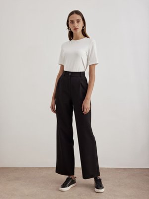 Rahat Kesim Pantolon