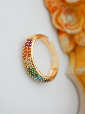 Zi̇rkon Taşli Yüzük Altın Rengi Zi̇rkon Taşli Yüzük Altın Rengi