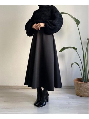 Etek Scuba Kloş Uzun Düz Iç Göstermez Etek Scuba Kloş Uzun Düz Iç Göstermez