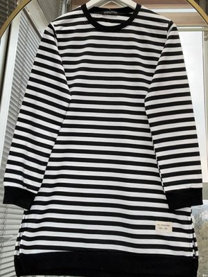 Moda Neva Siyah Çizgili Iki Iplik Kışlık Bisiklet Yaka Salaş Tunik Sweatshirt Moda Neva Siyah Çizgili Iki Iplik Kışlık Bisiklet Yaka Salaş Tunik Sweatshirt