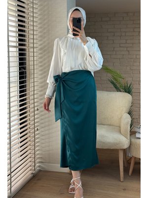 Yeşil Yandan Fiyonklu Etek