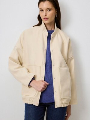 Geniş Cepli Bomber Ceket Geniş Cepli Bomber Ceket