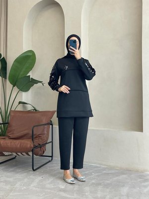 Siyah Payet İşlemeli Takım