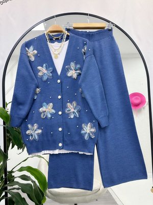 Çiçekli Triko İkili Takım