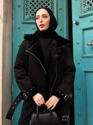 İçi Kürklü Kemer Detaylı Biker Ceket Mont