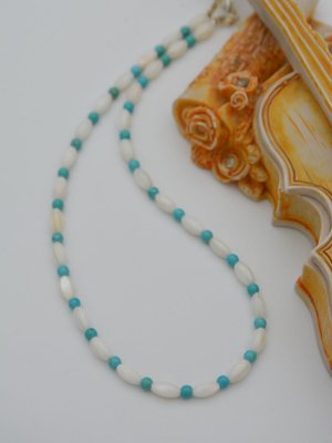 Çok Renkli Arpa Sedef Ve Turkuaz Kolye