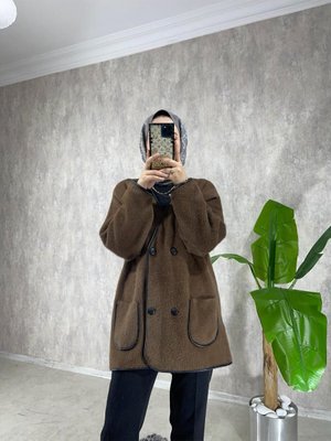 Deri Biye Detaylı Peluş Triko Ceket