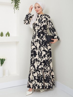 Siyah Çiçek Desenli Kuşaklı Elbise Siyah Çiçek Desenli Kuşaklı Elbise