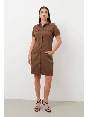 Kahverengi Düğmeli Jean Elbise