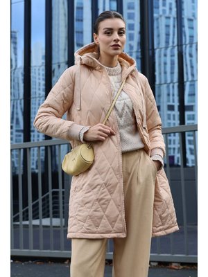 Bej Kapitone Uzun Şişme Mont Bej Kapitone Uzun Şişme Mont