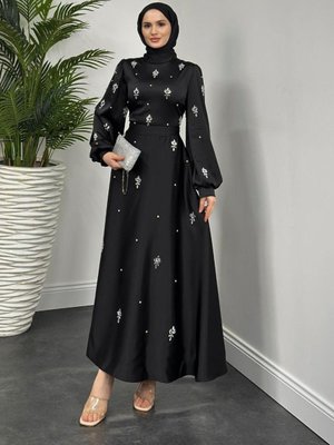 Novella Taşlı Saten Abiye Elbise Siyah Novella Taşlı Saten Abiye Elbise Siyah